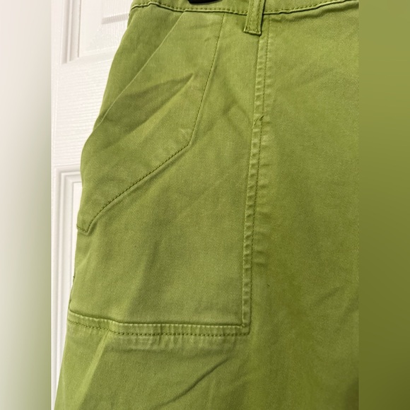 Kut from the Kloth Olive Ashton High Rise Barrel Leg Jeans- 12 - Picture 5 of 9